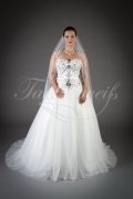 Wedding dress TW0145B - Wedding dress TW0145B tulle glittering sparkling Rhine stones fairytale train lace-up 1