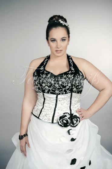 Wedding dress TW0171B - Wedding dress TW0171B plus size black white embroidery beadings neckholder train lace-up 2