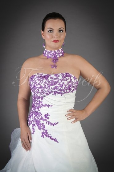 Wedding dress TW0189B - Wedding dress TW0189B A-Line organza purple appliques train lace-up style necklace 2
